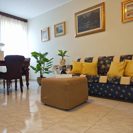 Lorenzo Guest Suite With Free Private Parking-- Cantieri Culturali Palermo Eksteriør bilde