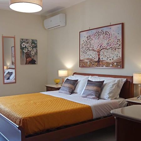 Lorenzo Guest Suite With Free Private Parking-- Cantieri Culturali Palermo Eksteriør bilde