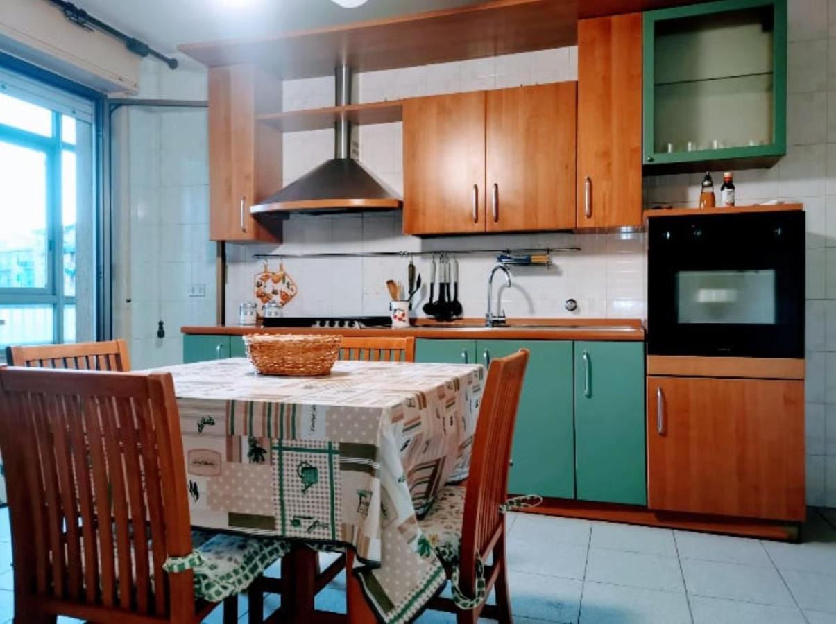 Lorenzo Guest Suite With Free Private Parking-- Cantieri Culturali Palermo Eksteriør bilde