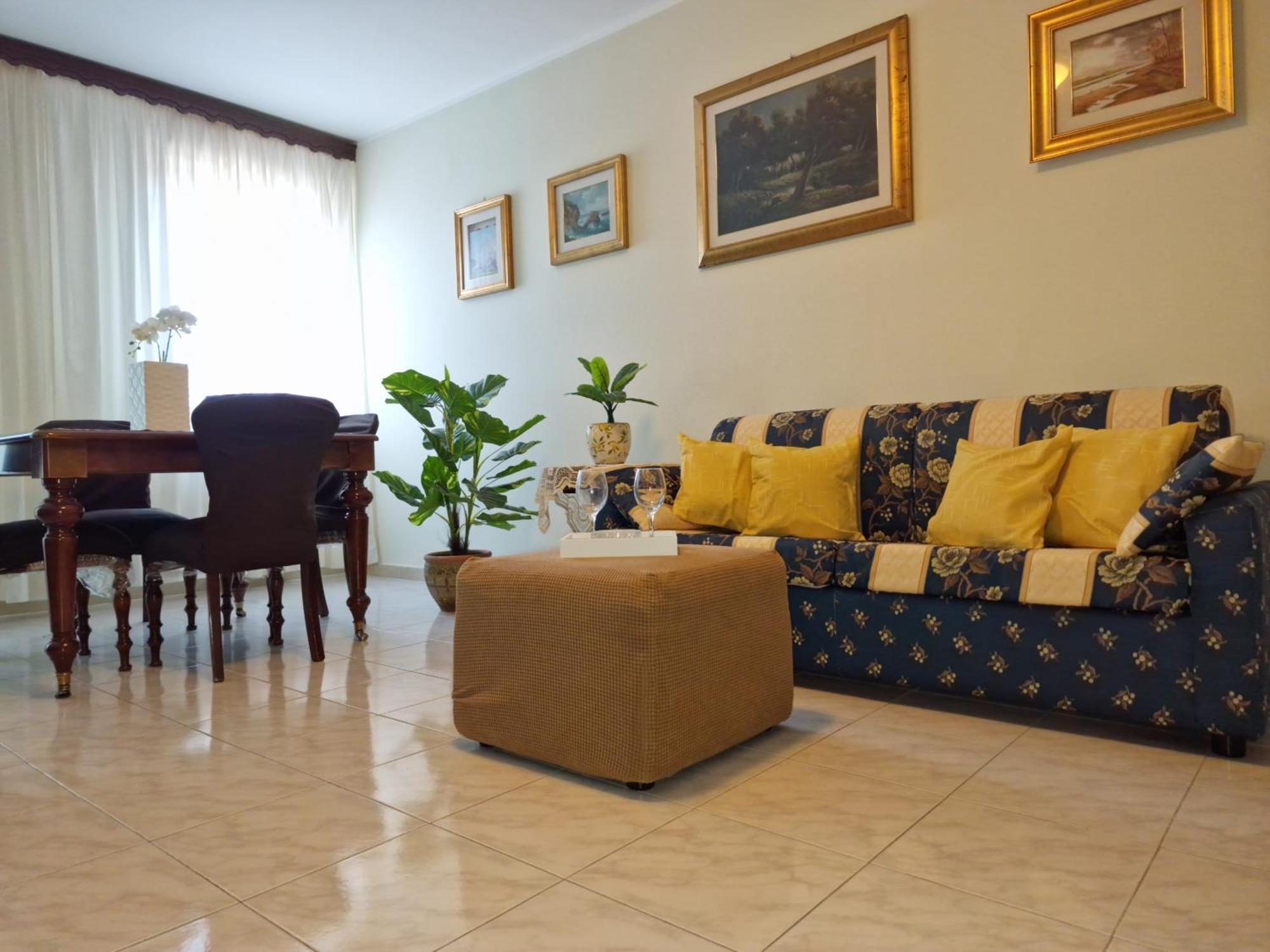 Lorenzo Guest Suite With Free Private Parking-- Cantieri Culturali Palermo Eksteriør bilde